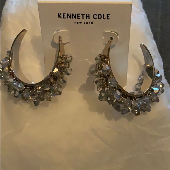 Kenneth Cole shaky bracelet and earring set - Picture 2 of 2